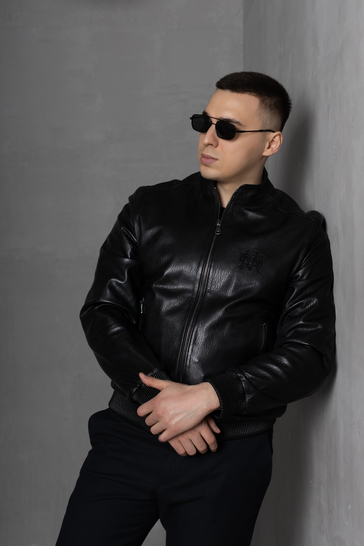 Куртка кожаная